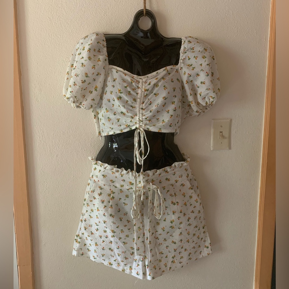 Short shirt and shorts set medium - Shein